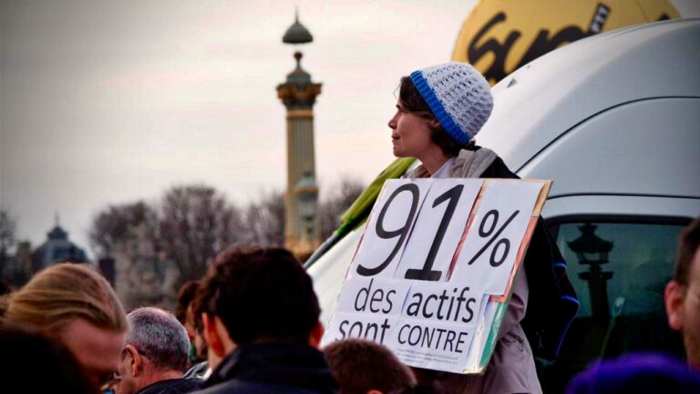 Pensiones: Macron nunca ha estado tan solo, nunca hemos sido tantos nosotros.