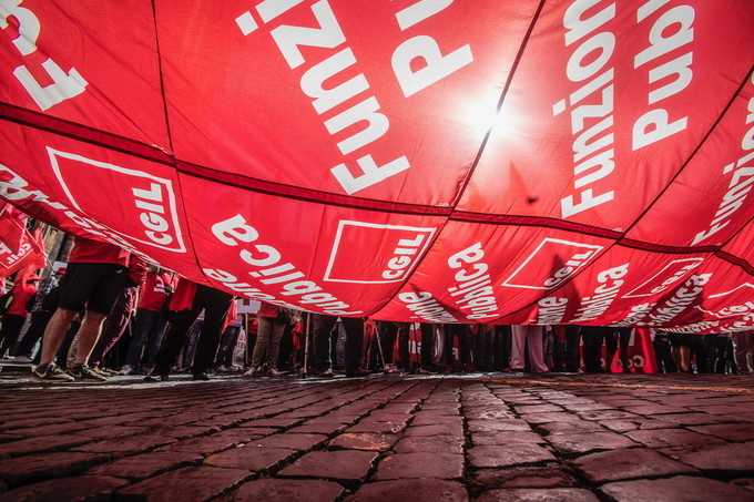 Italia: CGIL y 60 asociaciones se manifiestan por la salud pública