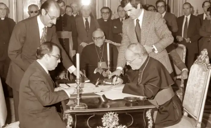 Los acuerdos de España con la Santa Sede no son democráticos