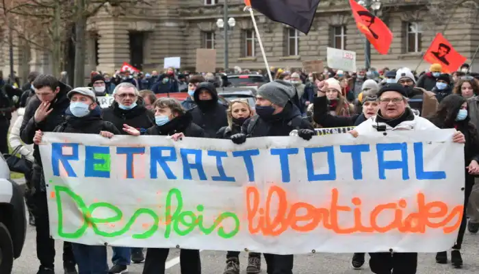 Declaración de «Libre Pensamiento» en defensa de la democracia en Francia
