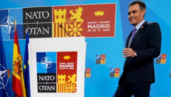 Sigue la desenfrenada escalada militar del Gobierno «progresista»
