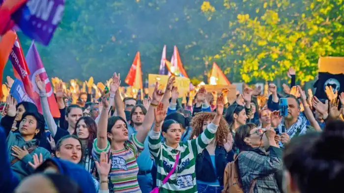 El nuevo Frente Popular francés anuncia un programa de ruptura