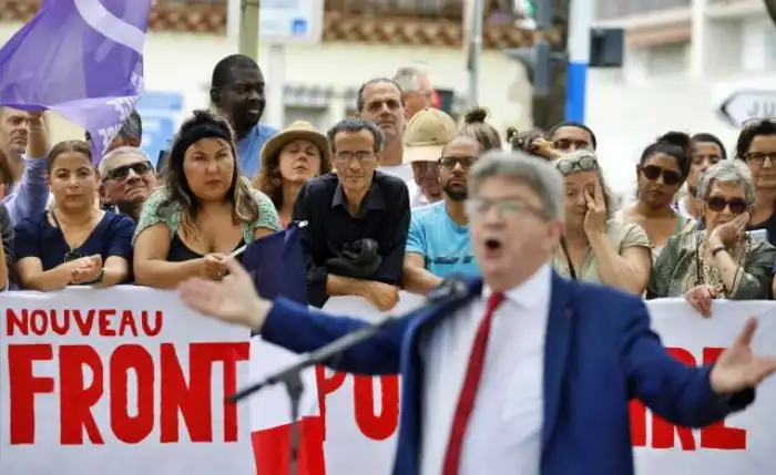 Francia: todos contra Jean–Luc Mélenchon