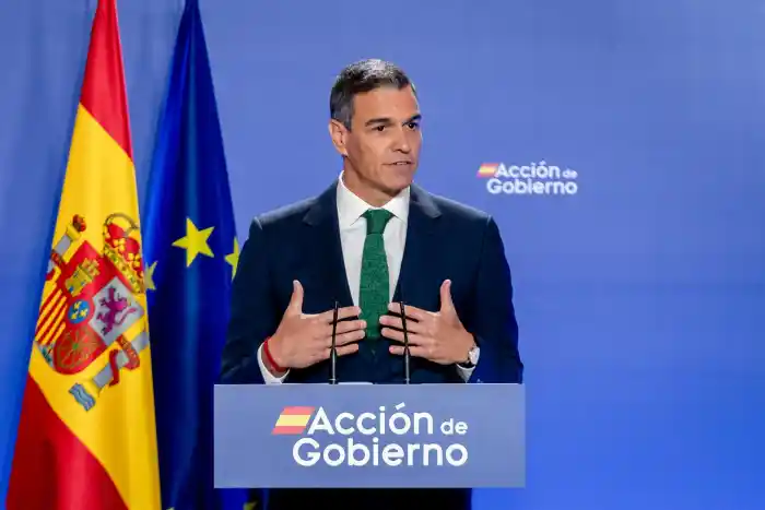 El presidente del Gobierno, Pedro Sánchez, durante su discurso en el Instituto Cervantes — A. Pérez Meca / Europa Press