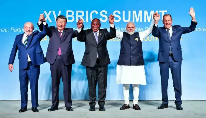 Foto de los cinco lideres de los países fundadores de los BRICS