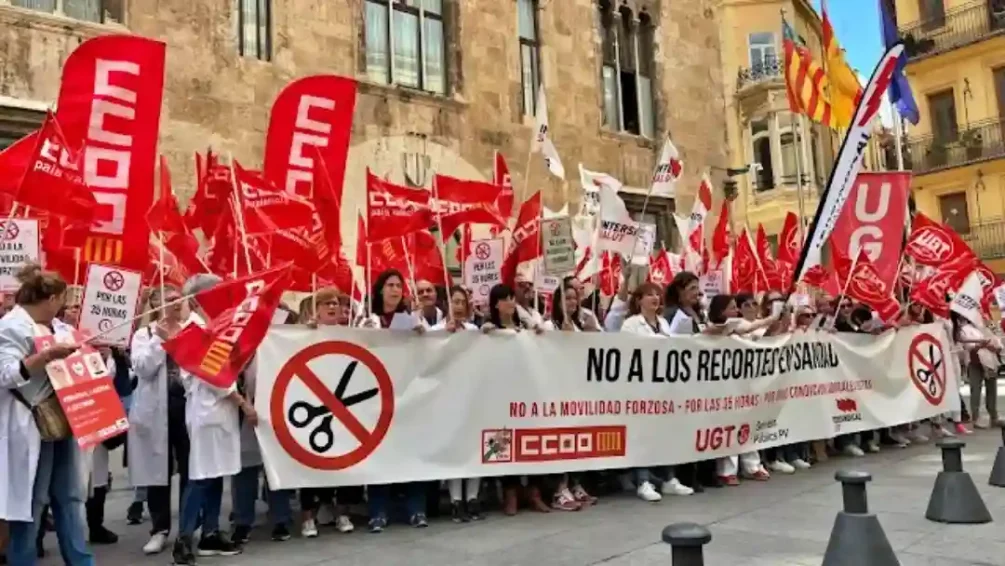 Los sindicatos valencianos de sanidad acusan al conseller Marciano Gómez de mentir y cuestionan su gestión.