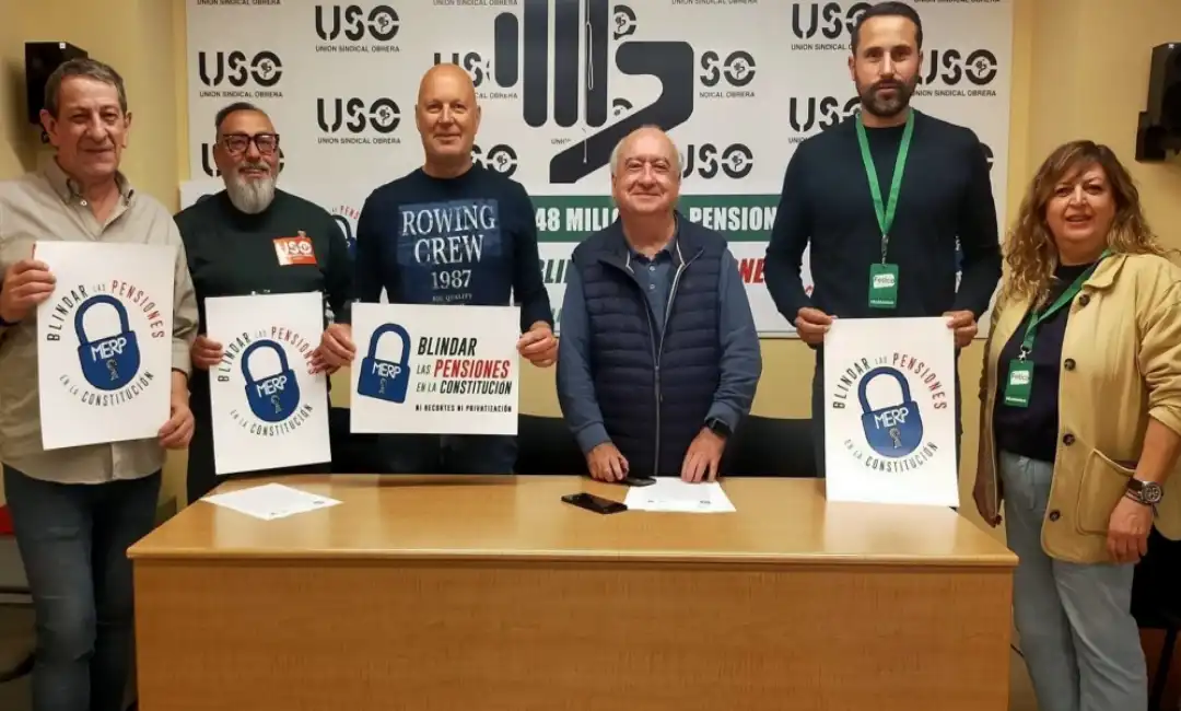 Rueda de prensa de la Mesa Estatal por el Blindaje de las Pensiones en Oviedo