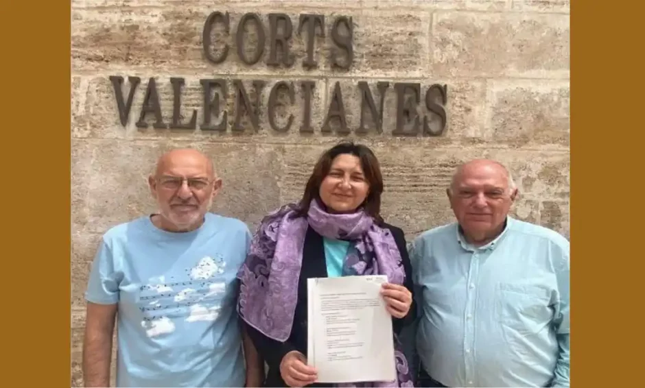 Presentación en las Cortes de la ILP reforma sanidad