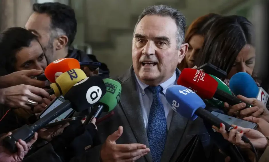 Foto de prensa declaraciones de Gan Pampols