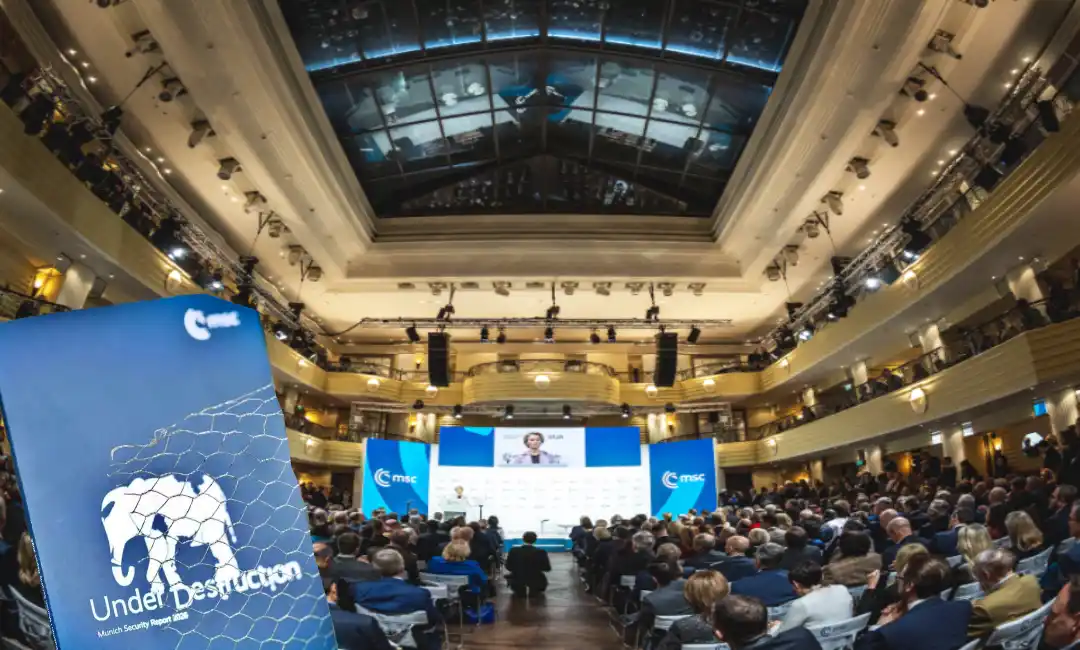 Foto archivo de la Conferencia de Munich y de la portada del informe