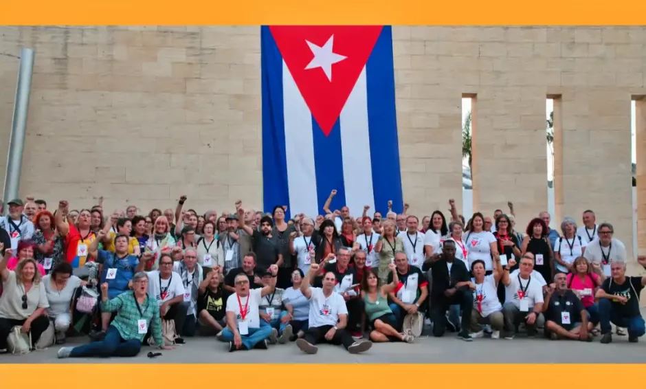 Foto de la Mesa Estatal de Solidaridad con Cuba convocante