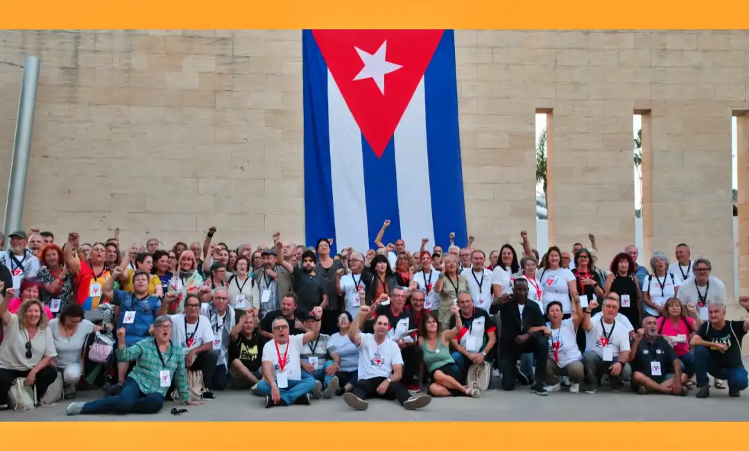 Foto de la Mesa Estatal de Solidaridad con Cuba convocante