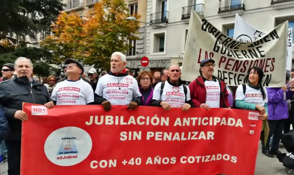 870.584 pensionistas penalizados por sus largas carreras de cotización.