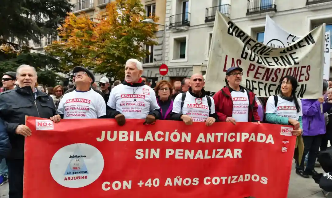 Manifestación pensionistas con largas carreras cotización