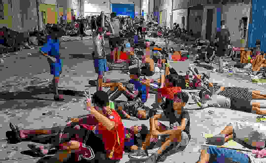Foto de archivo de menores migrantes en Ceuta