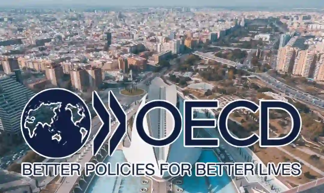 Foto de archivo del la Ciudad de las Ciencias y el logo de la OCDE